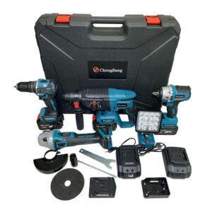 BXJS-919-B-2 - KIT DE FERRAMENTAS EL&Eacute;TRICAS COM FUNCIONAMENTO A BATERIA SENDO MARTELETE PERFURADOR/ ROMPEDOR COM MOTOR ELETRICO DE 2200 WATTS DE POTENCIA, 220V-240V/ 50HZ, UTILIZADO PARA DEMOLICAO DE ESTRUTURAS DE CONCRETO, PISOS, REMOCAO DE REVESTIMENTOS E ESMERILHADEIRA ANGULAR 1500W, 7500 RPM, UTILIZADA PARA CORTAR, POLIR E ESMERILHAR, USO PROFISSIONAL. OS PRODUTOS ACOMPANHAM UMA VARIEDADE DE ACESSORIOS: DISCOS DE CORTE, DISCOS ABRASIVOS, DISCO AUTOADESIVO PONTEIRAS, EMPUNHADEIRA,  BROCAS, REGUAS, LAMINAS DE CORTE, CORRENTE DE 12", CONVERSOR EM MOTOSERRA, BATERIAS DE LITIO, PAR DE LUVAS, CARREGADOR, CHAVE MANDRIL, ENTRE OUTROS,  ACONDICIONADOS EM BOLSA PARA TRANSPORTE