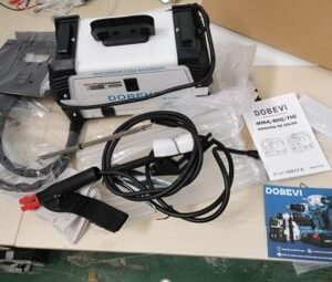 Large screen gas shielded welding - MÁQUINA DE SOLDA