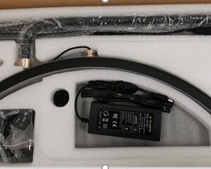 ARCO DE LUZ DE LED EM FORMATO SEMICIRCULAR