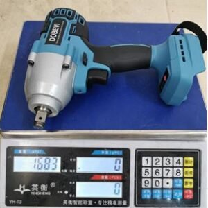 PARAFUSADEIRA ELETRICA DE IMPACTO COM TORQUE MAXIMO DE 600 N.M SEM ESCOVA E VELOCIDADE AJUSTAVEL