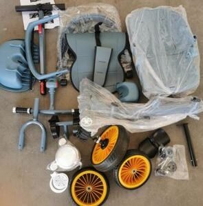 CARRINHO DE BEBE TRICICLO COM ROTAÇÃO DE 360 GRAUS E RECLINAÇÃO