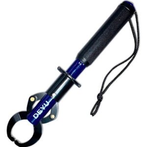 ALICATE PEGA PEIXE PARA PESCA ESPORTIVA COM BALANCA MECANICA INTEGRADA, CAPACIDADE MAXIMA DE 30 KG, CONFECCIONADO EM ACO INOXIDAVEL 304 COM CABO EM EVA ANTIDERRAPANTE, SISTEMA DE TRAVAMENTO PARA CONTENCAO SEGURA DO PEIXE, ACOMPANHA CORDAO DE SEGURANCA, USO MANUAL, PORTATIL.