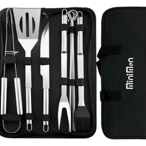 CONJUNTO DE UTENSILIOS PARA CHURRASCO COMPOSTO POR 9 PECAS, FABRICADAS EM ACO INOXIDAVEL, INCLUINDO PINCA, GARFO, FACA, ESPATULA, ESCOVA E ESPETOS. DESTINADO AO PREPARO E MANIPULACAO DE ALIMENTOS EM GRELHAS E CHURRASQUEIRAS.